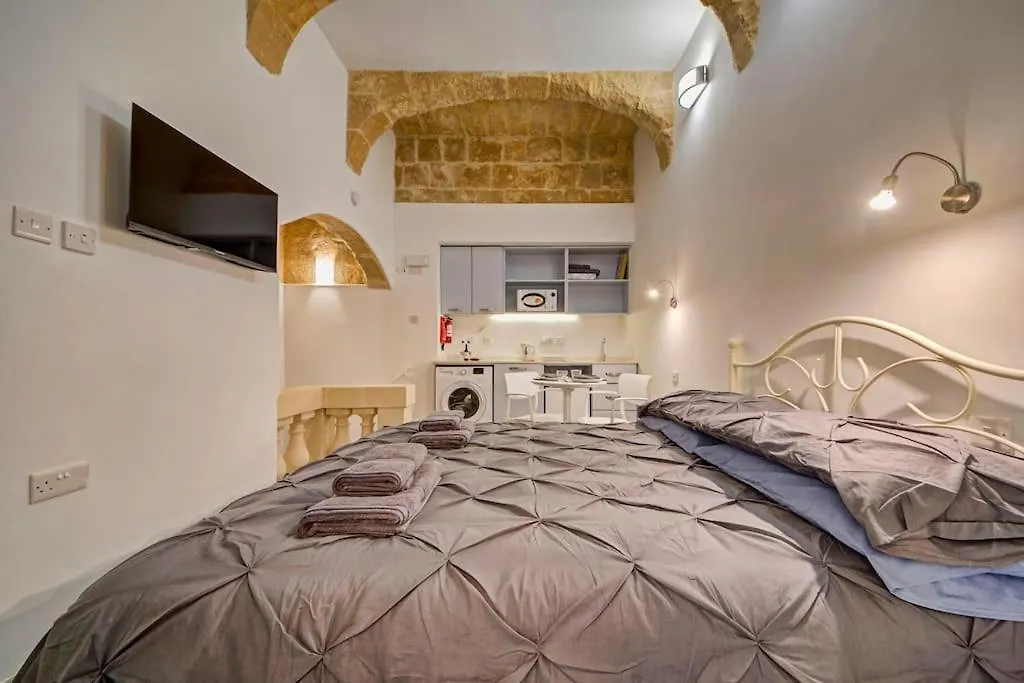 33 Sally Port Valletta