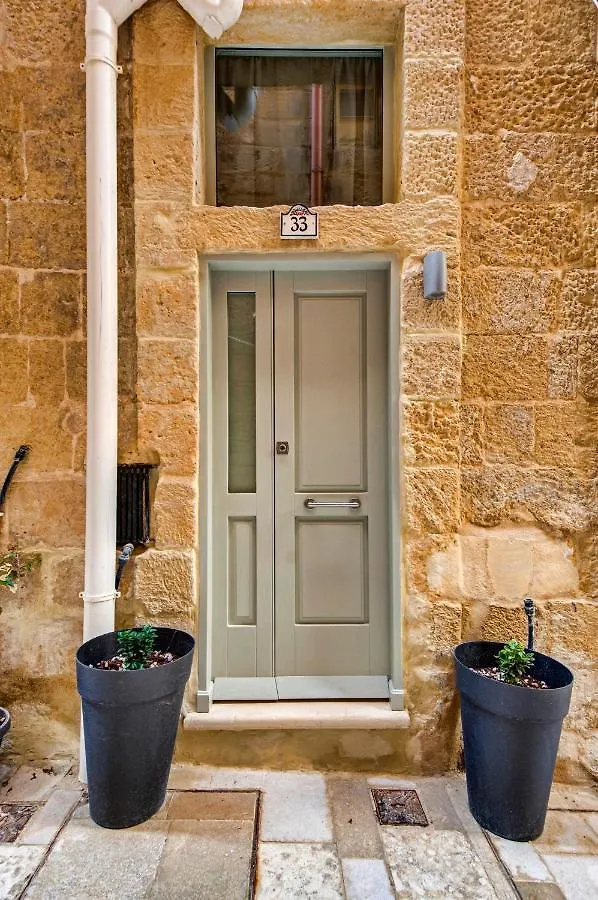 33 Sally Port Valletta