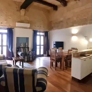 Vallettacharme - 2 Bedrooms Flat In The Heart Of The Apartment