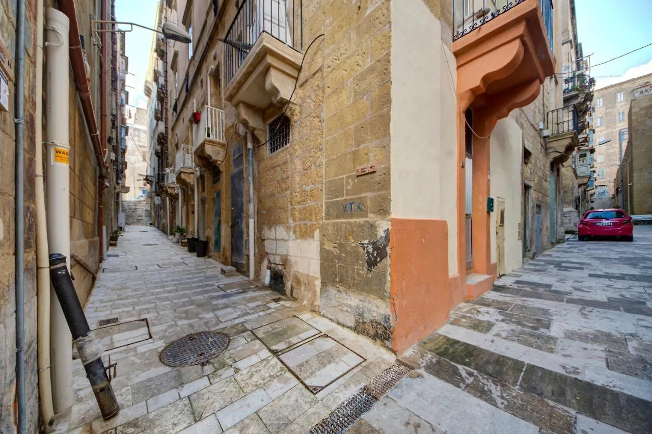 33 Sally Port Valletta Apartment